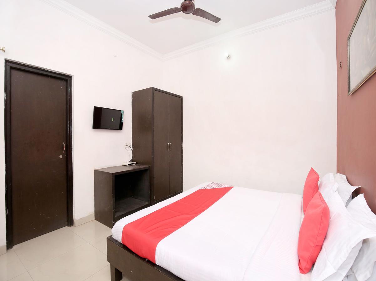 Oyo 12972 Hotel Krishna Castle アムリトサル エクステリア 写真